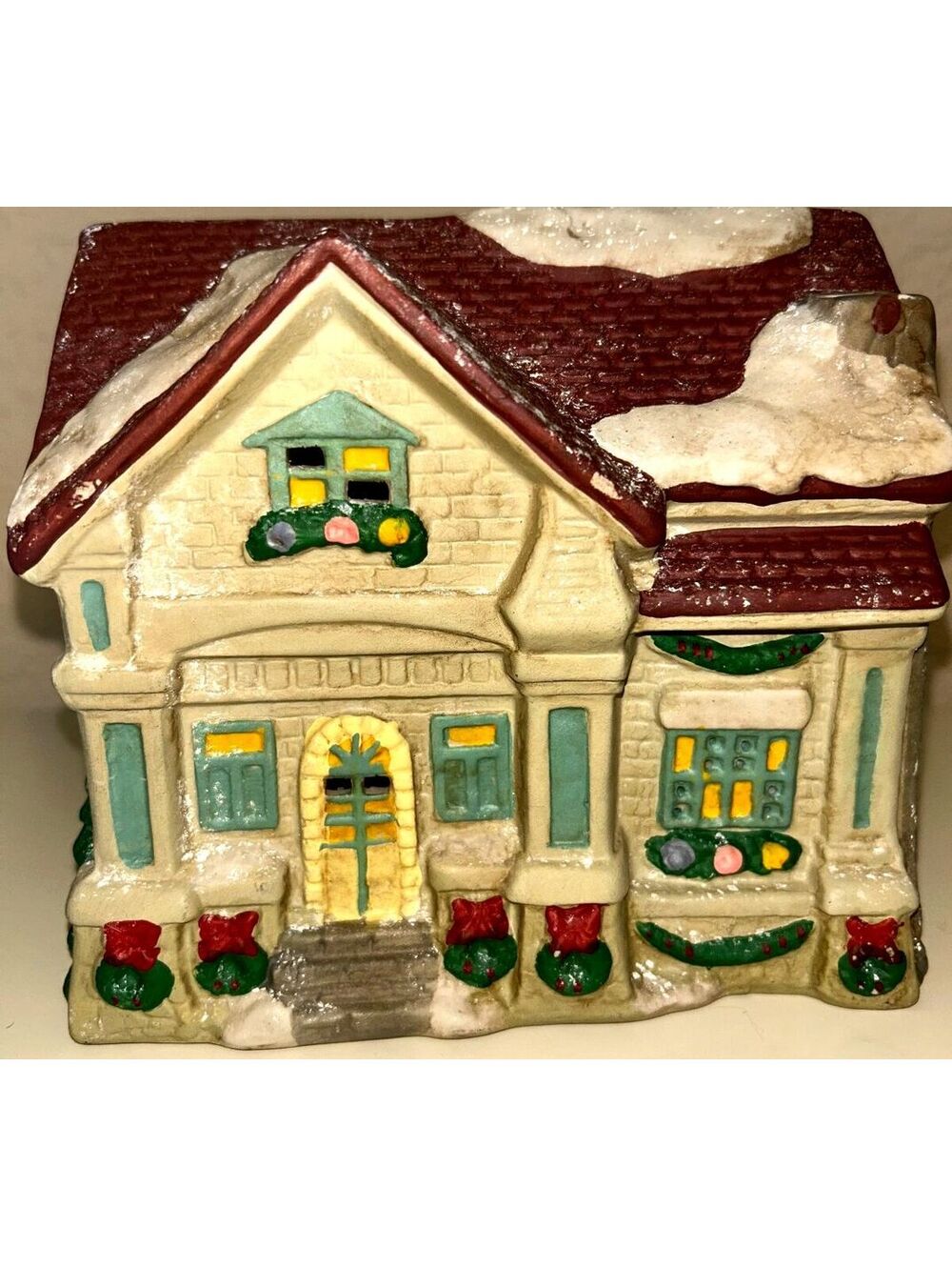 Christmas Village House 1995 Ceramic Lighted Holiday Building Snow Wreath